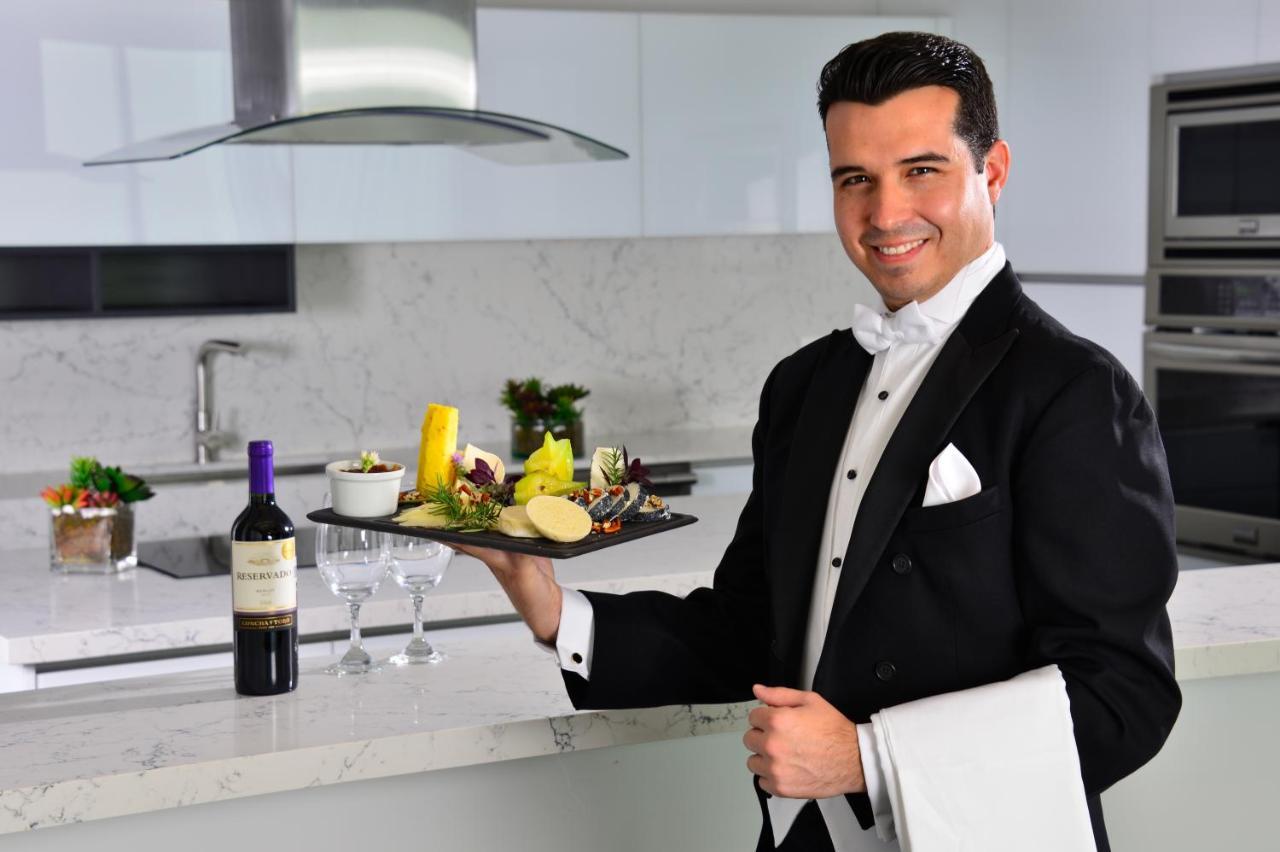 Baruk Guadalajara Hotel De Autor Exterior photo A butler in a modern kitchen